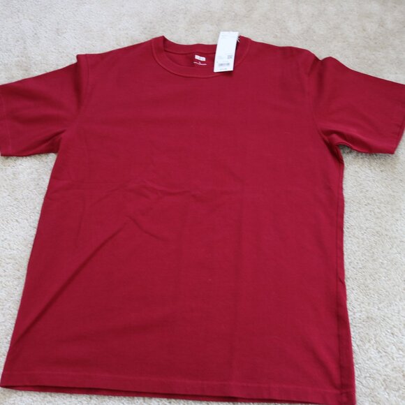 Uniqlo Other - Uniqlo Men's Crewneck Short Sleeve T-Shirt - Crimson Red
